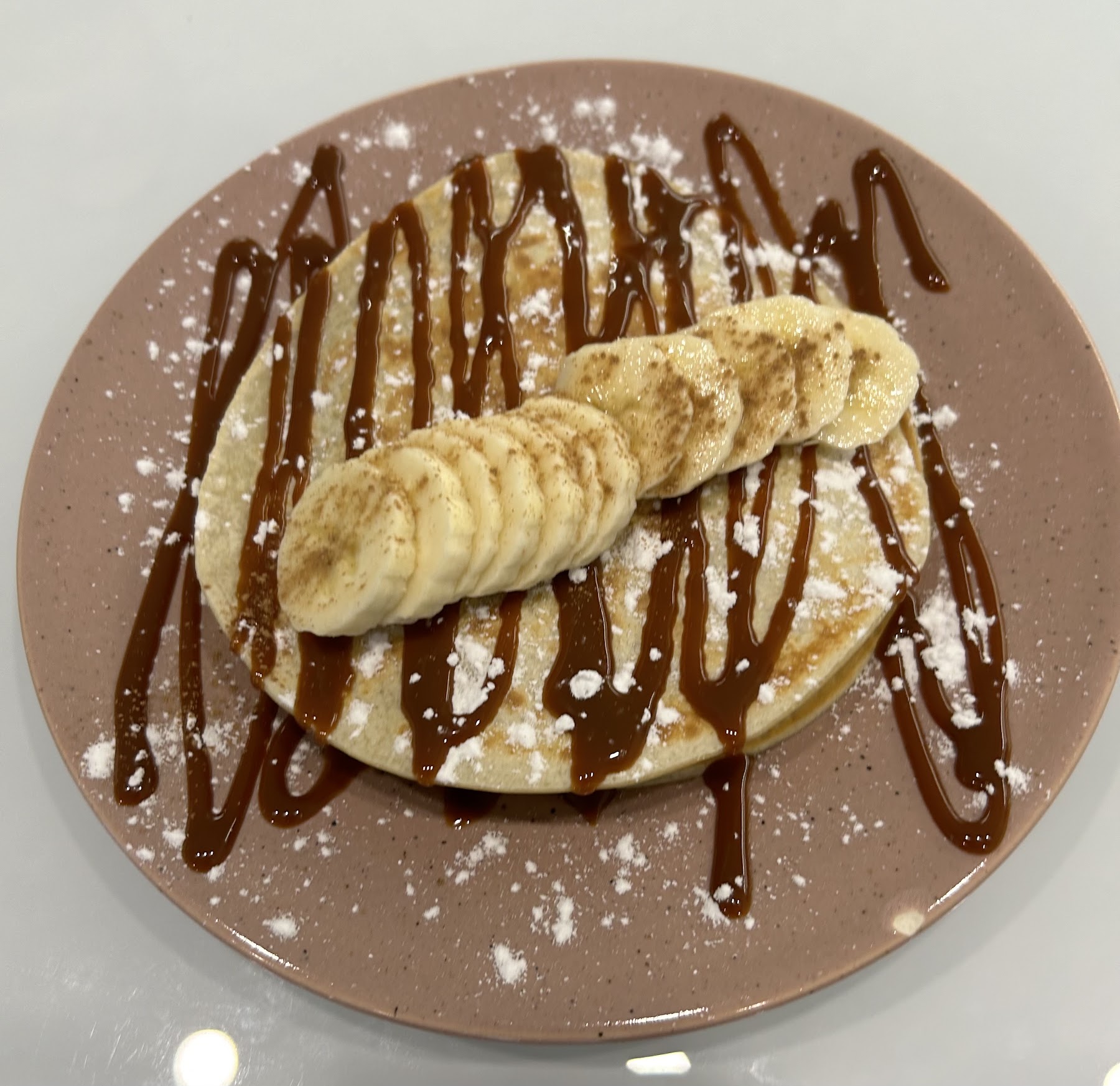 Panqueca com Nutella e banana servida na Brazberry